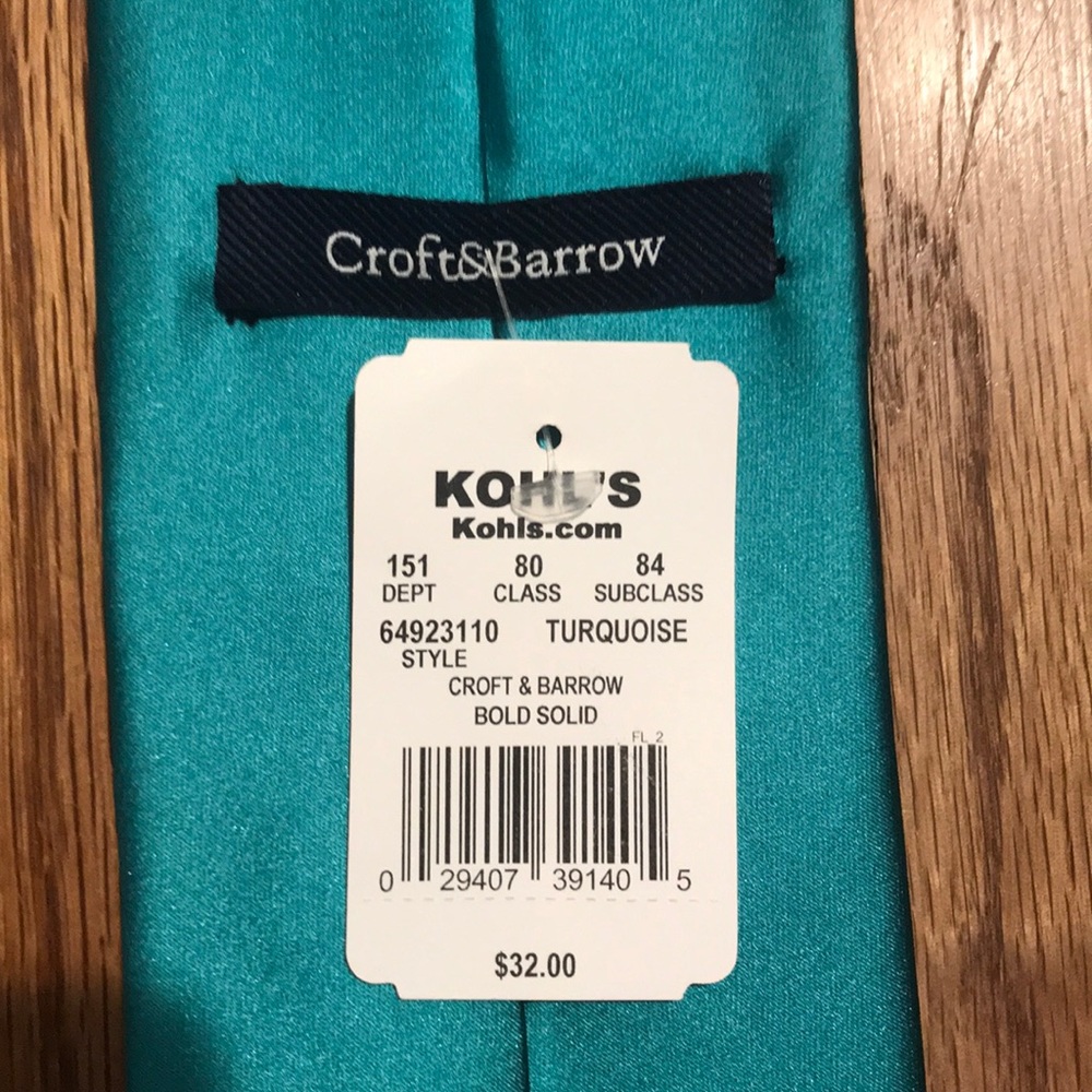 Turquoise tie - Picture 3 of 3